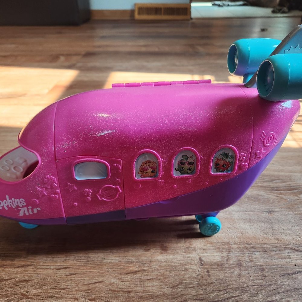 Shopkins Airplane